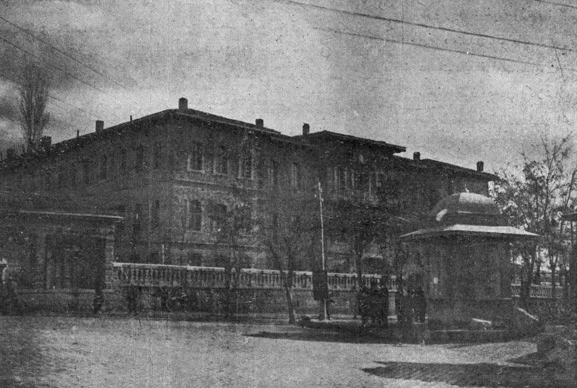 Servet-i Fünun 1926 Maarif Vekaleti binası