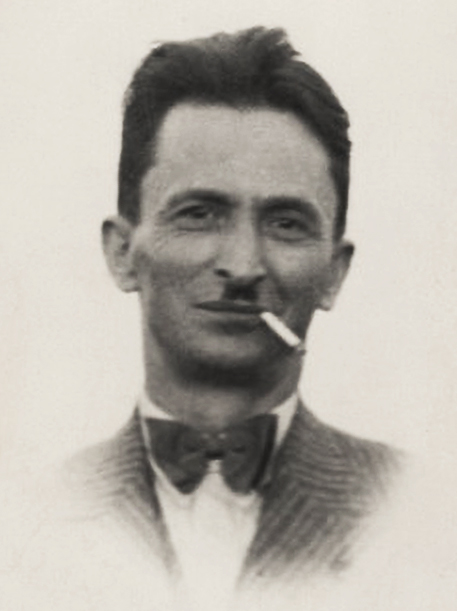 Reşat_Nuri_Güntekin_(cropped).jpg